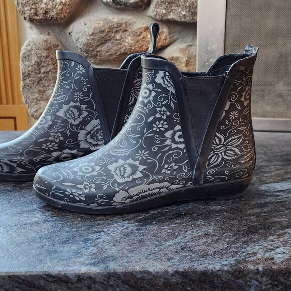 Capelli Of New York Floral Rubber Boots Size 6 - Picture 11 of 15